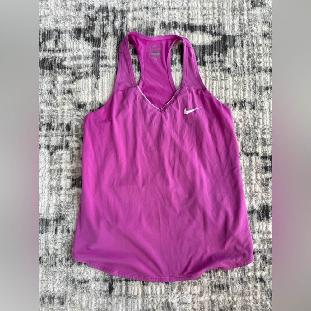 Nike Women's Tennis Shirt. Size Large.